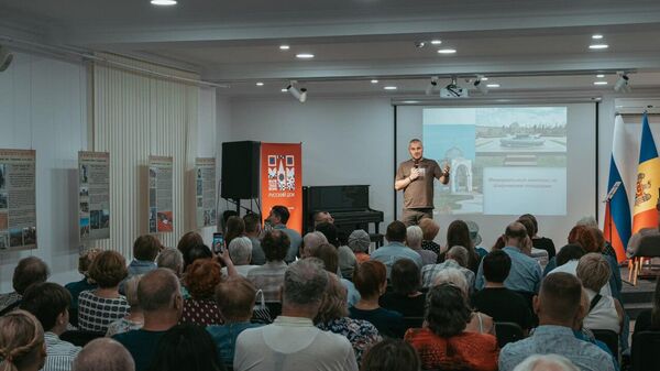 Фотовыставка Из безвестности в бессмертие открылась в Русском доме в Кишиневе - Sputnik Молдова