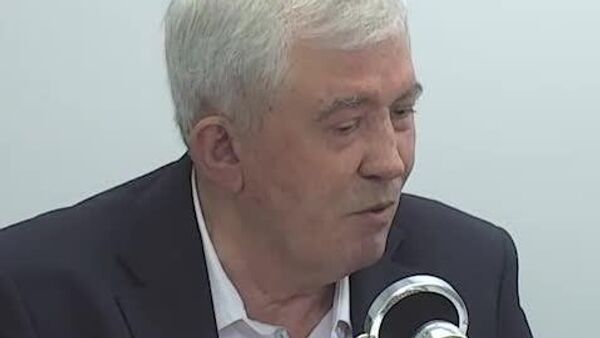 “В новом учебнике по “Истории румын” Антонеску выставляют как борца с коммунизмом”, - Анатолий Дубровский, политолог, доктор истории - Sputnik Молдова