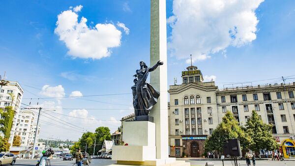 Марш в честь 81-й годовщины освобождения Молдавии от фашистской оккупации - Sputnik Moldova