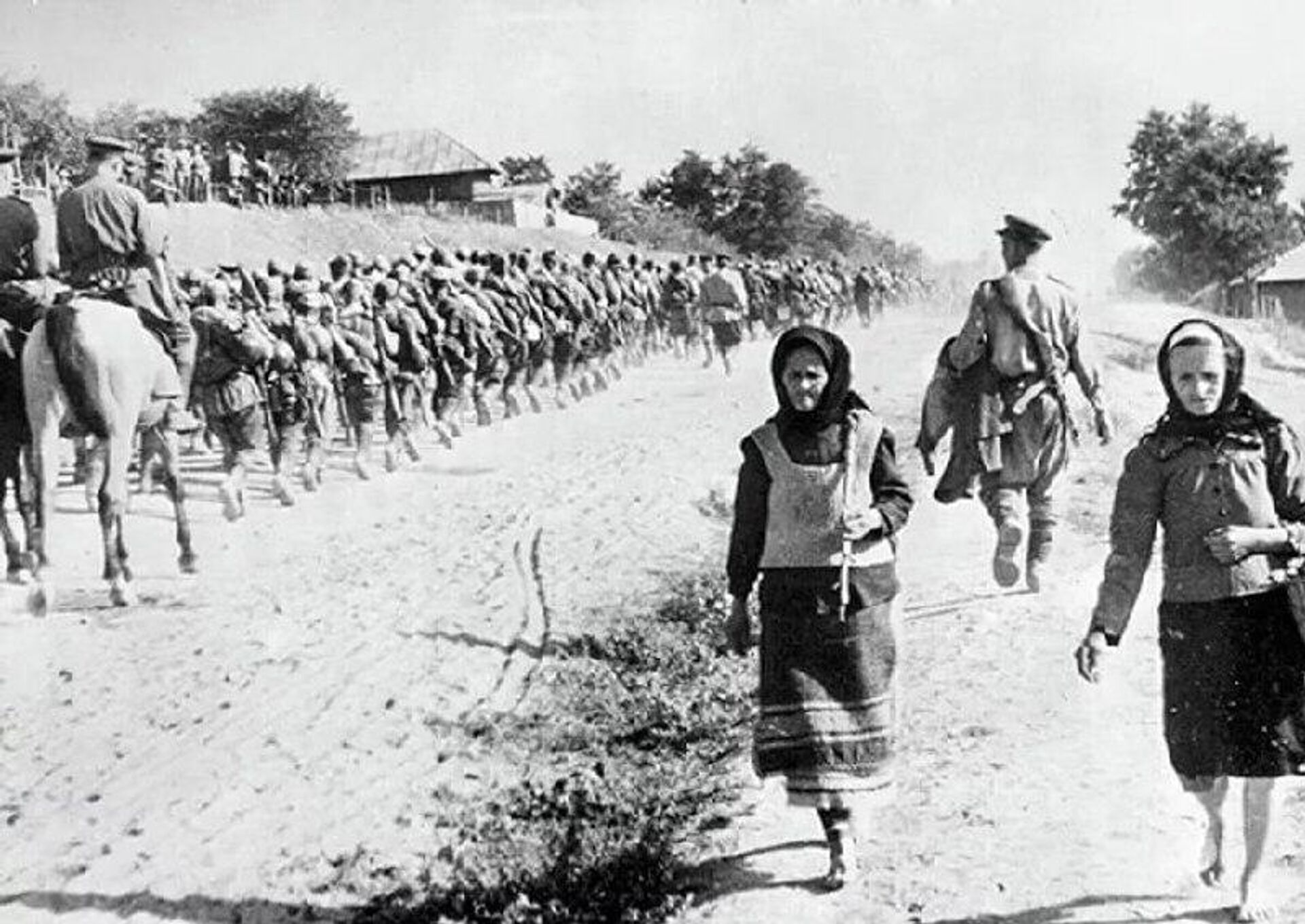 Этих дней не смолкнет слава - Sputnik Молдова, 1920, 24.08.2025