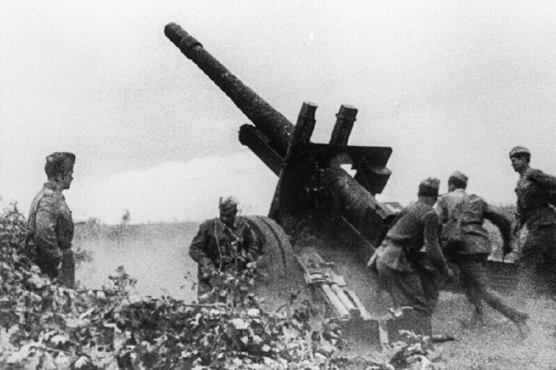 Этих дней не смолкнет слава - Sputnik Молдова, 1920, 24.08.2025