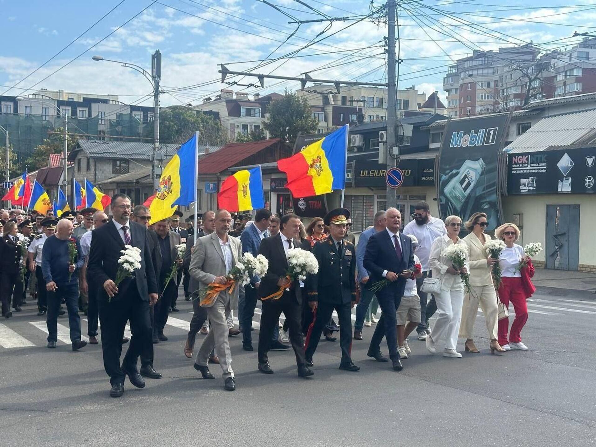 Blocul Patriotic de opoziție participă la marșul în onoarea Zilei Eliberării Moldovei de sub invadatorii fasciști - Sputnik Молдова, 1920, 24.08.2025