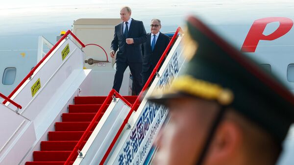 Президент РФ Владимир Путин прибыл в аэропорт Биньхай города Тяньцзинь в КНР. - Sputnik Молдова