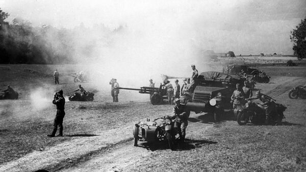 Воины Красной армии 81 год назад освободили Бухарест - Sputnik Молдова