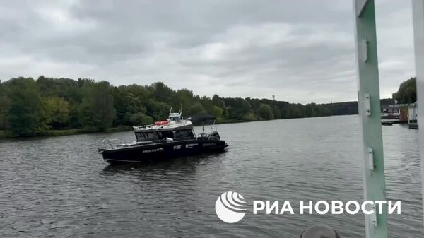 Prima ambarcațiune de pasageri fără pilot a efectuat un test drive pe apele râului Moscova, transmite corespondentul RIA Novosti - Sputnik Moldova