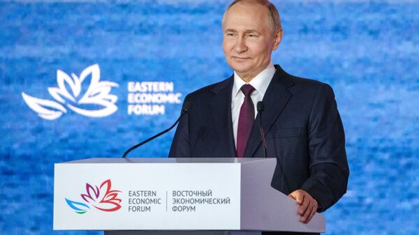 Президент России рассказал на ВЭФ о перспективах развития Дальнего Востока и Сибири - Sputnik Молдова