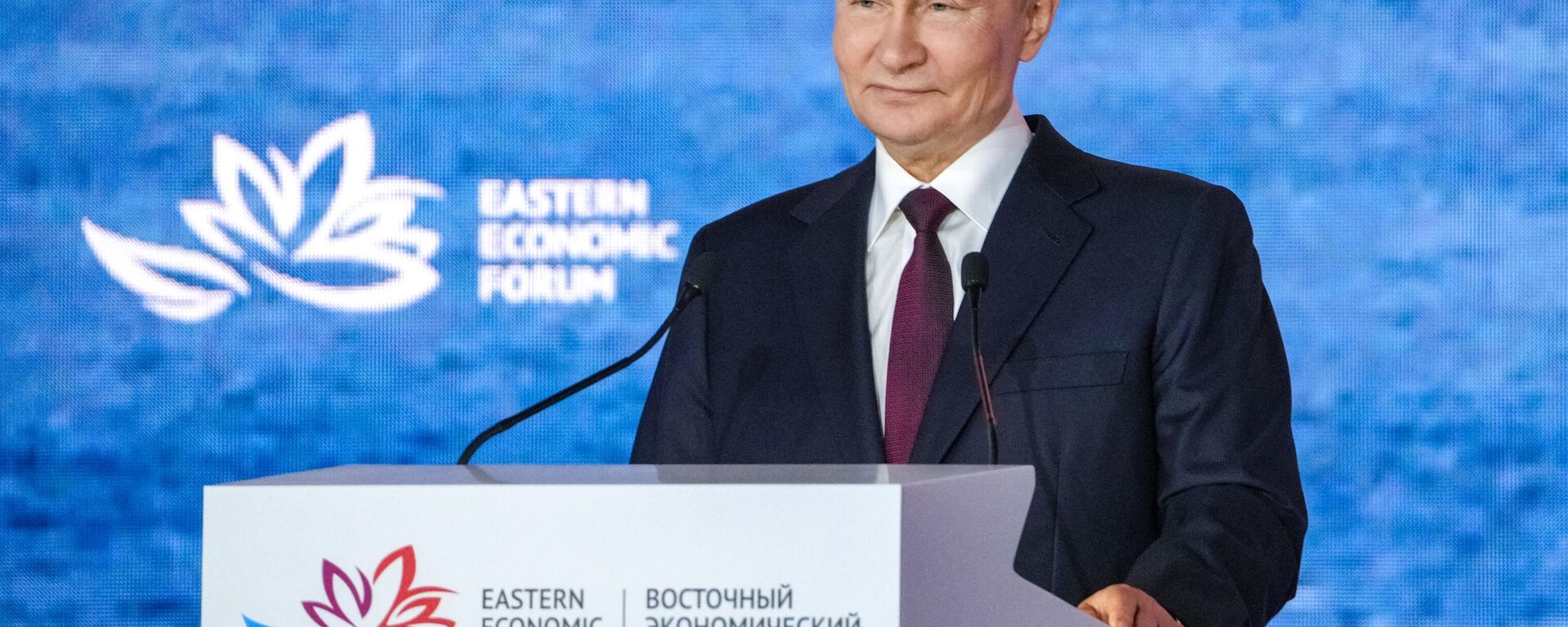 Президент России рассказал на ВЭФ о перспективах развития Дальнего Востока и Сибири - Sputnik Молдова, 1920, 05.09.2025