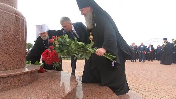 Митрополит Молдовы Владимир и посол России в Молдове Олег Озеров приняли участие в мероприятиях в Приднестровье в День перенесения мощей святого благоверного князя Александра Невского - Sputnik Молдова