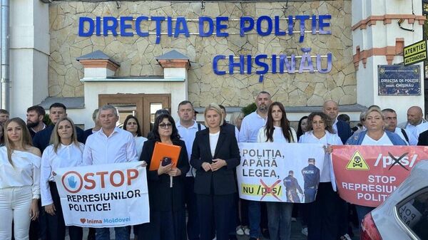 Лидера партии Сердце Молдовы и одного из руководителей Патриотического блока Ирину Влах сегодня допрашивают в инспекторате полиции - Sputnik Молдова