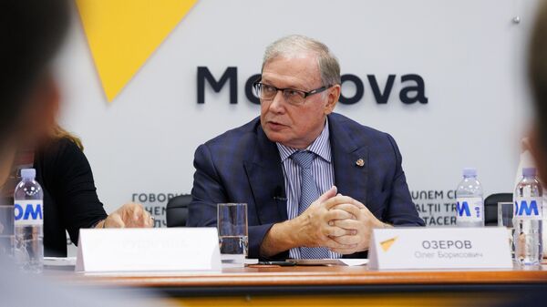 Видеомост на тему: Русская литература как основной компонент межнационального диалога - Sputnik Молдова