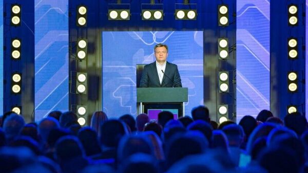 Премьер Речан в лучах софитов - Sputnik Молдова