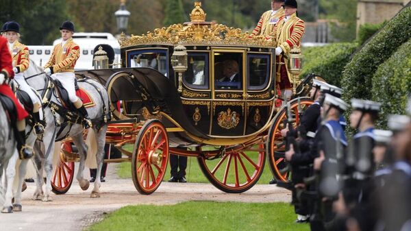 Cum a fost primit Trump la palat - Sputnik Moldova