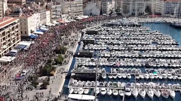 Marsilia astăzi: proteste, mulțimi de oameni și un port complet blocat - Sputnik Moldova