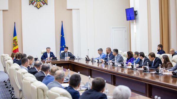 Заседание правительственной комиссии Молдовы по координации мер по подготовке к отопительному сезону 2025-2026 - Sputnik Молдова