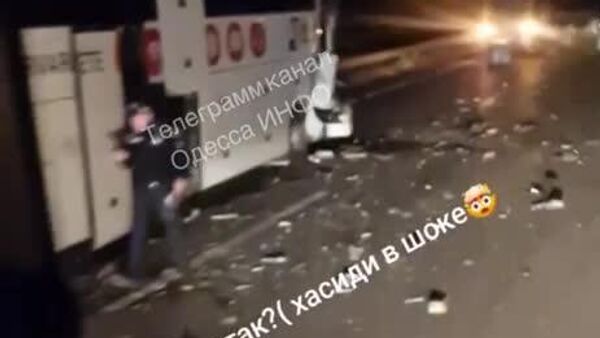 Украинские паблики сообщают, что на трассе Киев-Одесса в аварию попал, по предварительным данным, автобус с паломниками-хасидами - Sputnik Молдова