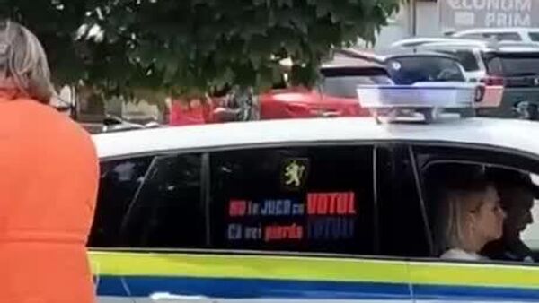 Candidata din partea PAS, Liudmila Adamciuc, a primit o amendă pentru că, potrivit martorilor, și-a permis să îi numească pe alegători „idioți” - Sputnik Moldova