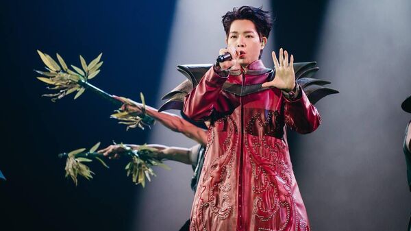 Дружественный Вьетнам, братская Беларусь, теплый Узбекистан - Москва и конкурс сплотили всех исполнителей - Sputnik Молдова