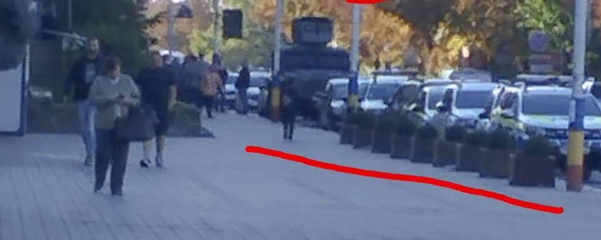 Рышканские СМИ пишут о том, что проводить обыски силовики приехали на бронетехнике - Sputnik Молдова, 1920, 22.09.2025