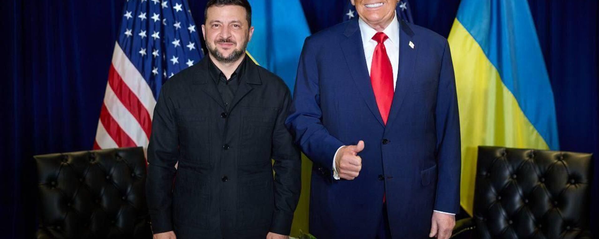 При поддержке ЕС Украина сможет вернуть всю изначальную территорию, а, возможно, пойти еще дальше, сообщил Дональд Трамп в соцсети TruthSocial после встречи с Зеленским - Sputnik Молдова, 1920, 22.11.2025