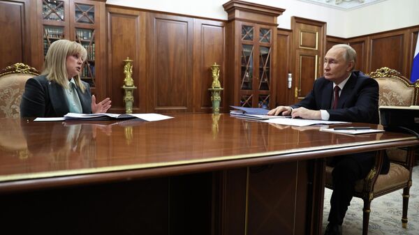 Președintele Vladimir Putin s-a întîlnit cu președinta CEC, Ella Pamfilova - Sputnik Moldova