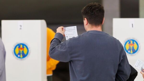 Голосование жителей Левобережья Днестра на выборах в парламент Молдовы 28 сентября 2025 - Sputnik Молдова