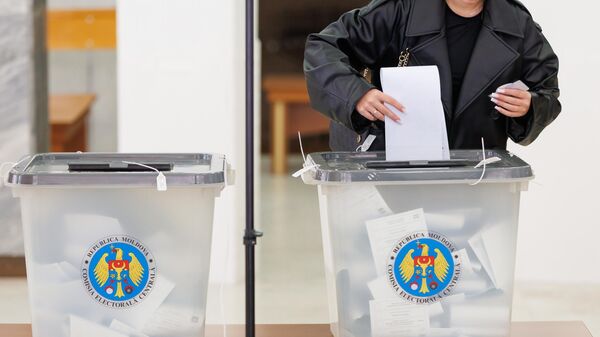 Голосование жителей Левобережья Днестра на выборах в парламент Молдовы 28 сентября 2025 - Sputnik Молдова