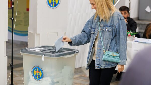 Голосование жителей Левобережья Днестра на выборах в парламент Молдовы 28 сентября 2025 - Sputnik Молдова