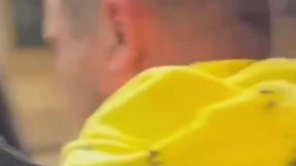 Репортёр режима: Вы признате вину? - Sputnik Молдова