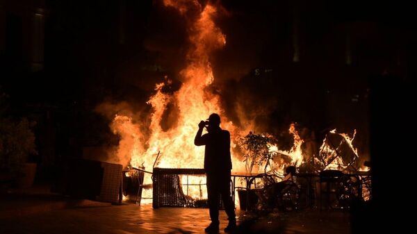 Подборка фото корреспондента @SputnikGeorgia с сегодняшнего протестного вечера - Sputnik Молдова