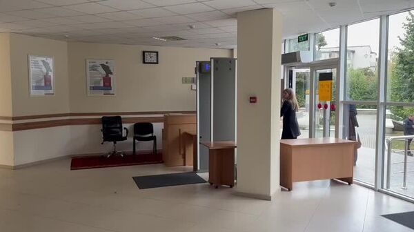 Curtea de Apel Chișinău a început o audiere pentru a examina problema restricționării activităților partidelor Renaștere și FASM - Sputnik Moldova