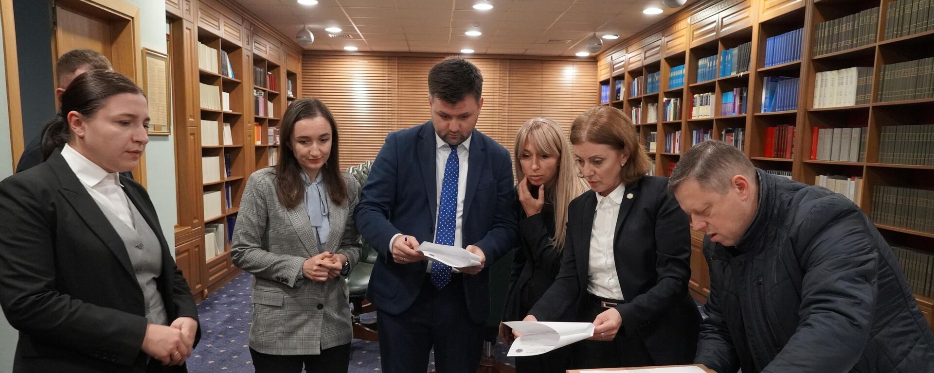 Документы, необходимые для утверждения результатов парламентских выборов, переданы в Конституционный суд - Sputnik Молдова, 1920, 06.10.2025