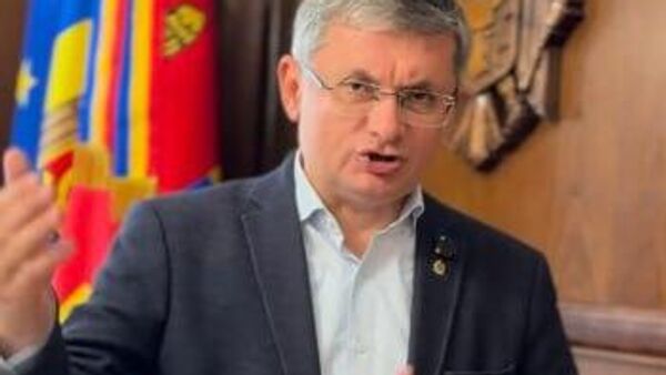 Так эмоционально и восторженно Игорь Гросу рассказал, что с сегодняшнего дня Молдова подключена к системе SEPA - европейской системе переводов - Sputnik Молдова