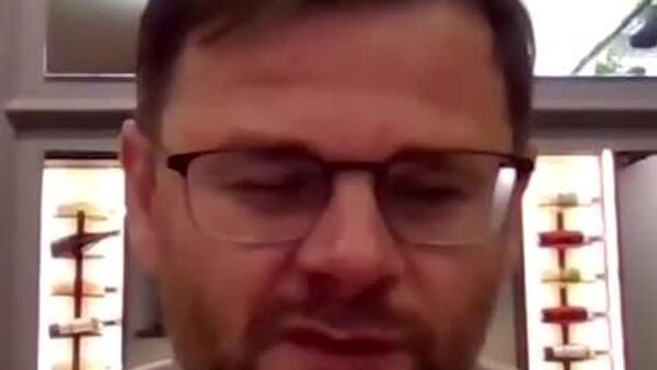 Печально, что за весь предвыборный период оппозиция не провела ни одного масштабного мероприятия на национальном уровне для молодежи, заявил политолог Анатолий Дирун - Sputnik Молдова