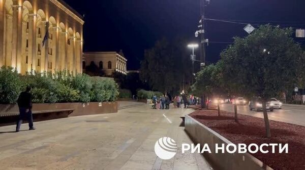 Protestul de duminică de la Tbilisi nu a repetat evenimentele de acum o săptămână, când protestatarii au încercat să ia cu asalt clădirea administrației prezidențiale - Sputnik Moldova
