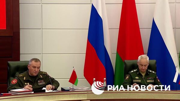 Rusia și Belarus au semnat un program de parteneriat strategic în domeniul militar pentru o perioadă de cinci ani, a anunțat Belousov - Sputnik Moldova