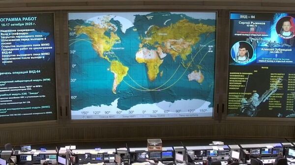 Cosmonauții ruși au ieșit pentru prima dată în spațiu în noile costume spațiale, transmite „Roskosmos” - Sputnik Moldova