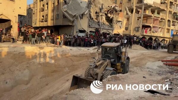 Căutarea trupurilor neînsuflețite ale ostaticilor israelieni este în plină desfășurare în Fâșia Gaza, iar la operațiuni participă echipe ale Comitetului Internațional al Crucii Roșii, folosind echipamente primite din Egipt, transmite corespondentul RIA Novosti - Sputnik Moldova