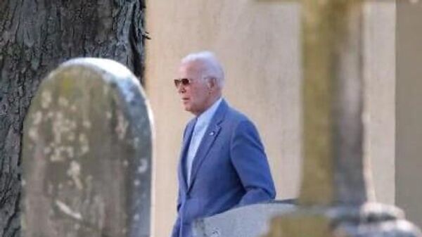 Joe Biden a apărut în public pentru prima dată de când s-a aflat că a urmat un tratament cu radioterapie pentru cancer de prostată - Sputnik Moldova