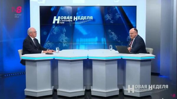 А ты кто такой, решала? Александр Мунтяну разговаривает так, как будто он настоящий кандидат в премьеры — хотя он до сих пор непонятно, кто - Sputnik Молдова