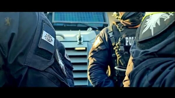 Полиция Молдовы показала кадры тактических учений в Хынчештах - Sputnik Молдова