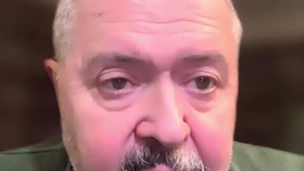 “Большинство сторонников PAS являются националистами”, - Виктор Жосу, политолог, советник первого президента Молдовы Мирчи Снегура - Sputnik Молдова