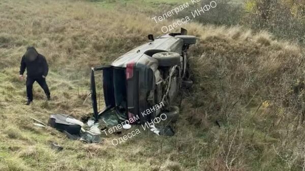 Семеро украинцев на BMW попытались прорваться через границу с Молдовой — все оказались в больнице - Sputnik Молдова