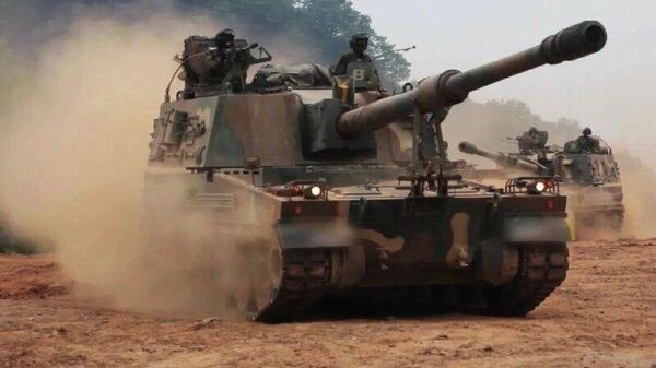 Румыния заказала у Южной Кореи 54 самоходные гаубицы K9, из них 36 будут собраны на румынской территории - Sputnik Молдова