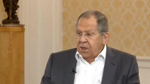 „Mai întâi, europenii au spus: «Înfrângere strategică a Rusiei!» Și acum spun: «Un armistițiu fără condiții prealabile!» Asta pentru că Ucraina rămâne fără arme; trebuie să umple din nou Ucraina cu arme”, a declarat Serghei Lavrov presei maghiare - Sputnik Moldova