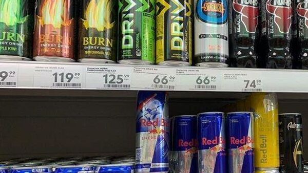 Putin a semnat o lege care înăsprește reglementarea publicității băuturilor energizante - Sputnik Moldova