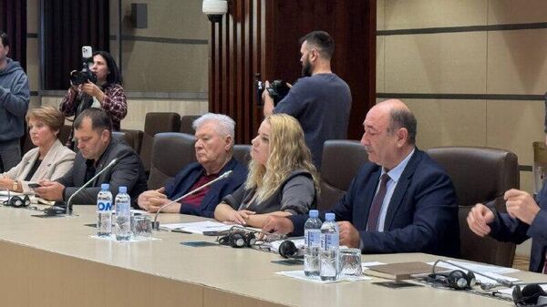 Фракция коммунистов о программе нового кабмина: улучшений ждать не придется - Sputnik Молдова