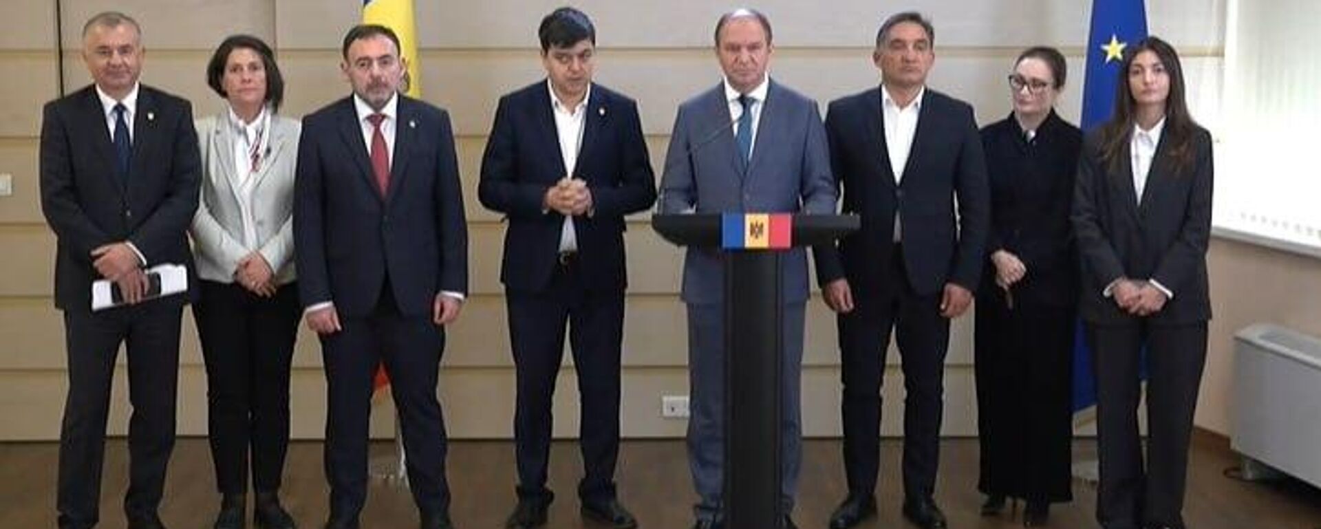 Альтернатива после консультаций с Мунтяну: надеемся, он пересмотрит программу кабмина - Sputnik Молдова, 1920, 29.10.2025