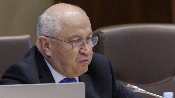 Премьер Молдовы Муняну улетел в Бухарест с первым зарубежным официальным визитом - Sputnik Молдова