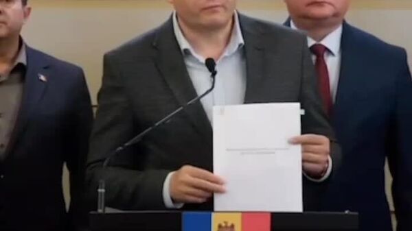 В проекте программы правительства Мунтяну отсутствуют реальные меры по улучшению социальной и медицинской ситуации в стране, заявил депутат ПСРМ Владимир Односталко - Sputnik Молдова