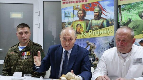 Principalele declarații ale lui Putin la întîlnirea cu participanții operațiunei speciale: - Sputnik Moldova